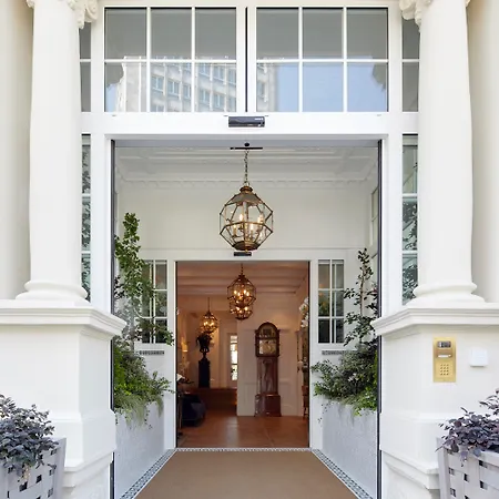 Boutique Favorita 4*