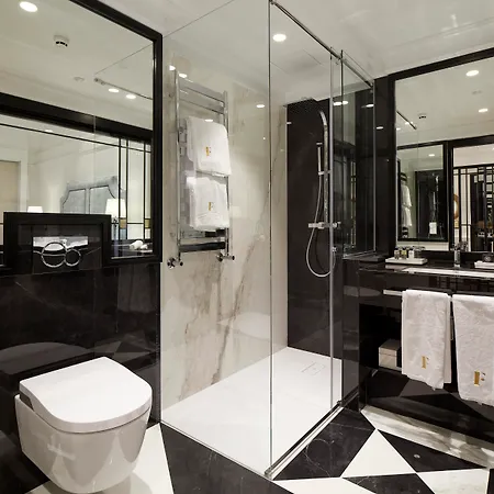 Boutique Favorita 4*