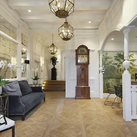 Boutique Favorita 4*