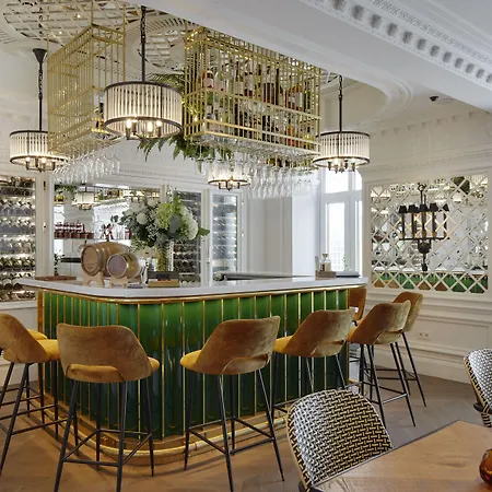 Boutique Favorita 4*