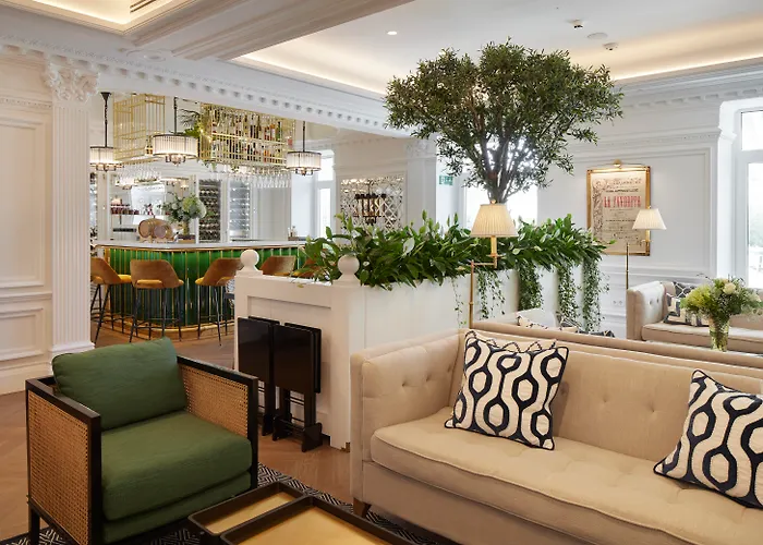 Boutique Favorita 4*